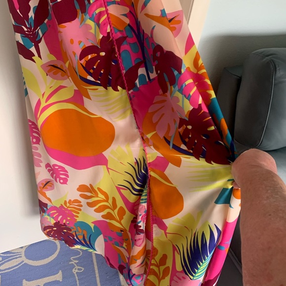 Tropical Floral Maxi Dress - Picture 5 of 10